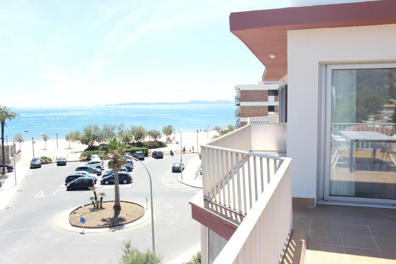 Beautiful Loft, Huge Sunny Terrace, View Over The Beach And Sea Roses Exterior photo